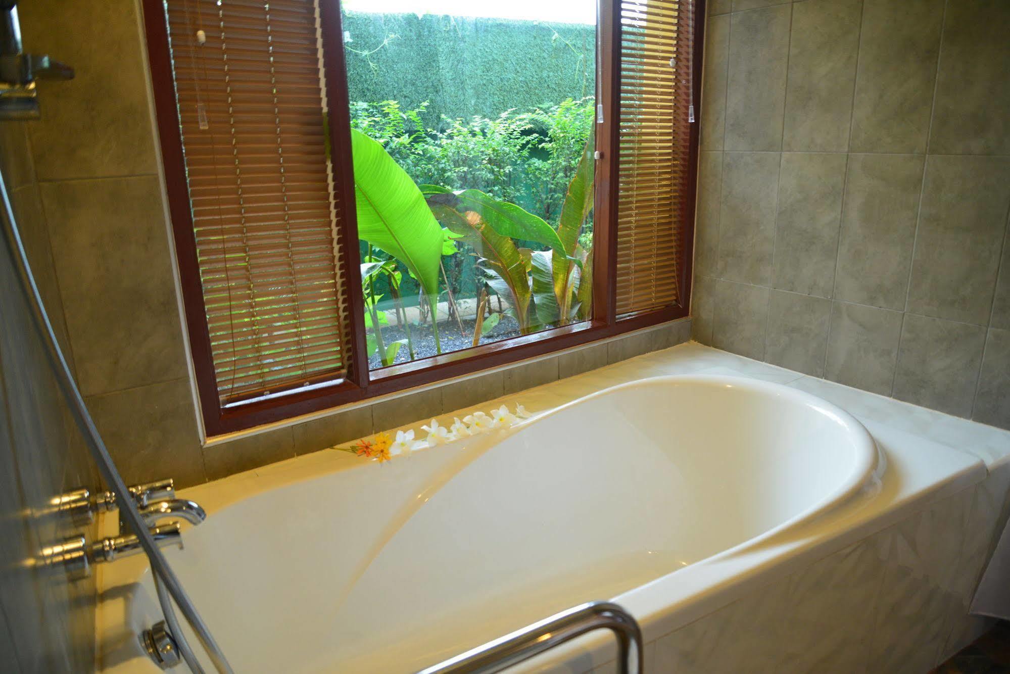 Sucholtee Resort Surat Thani Exterior foto